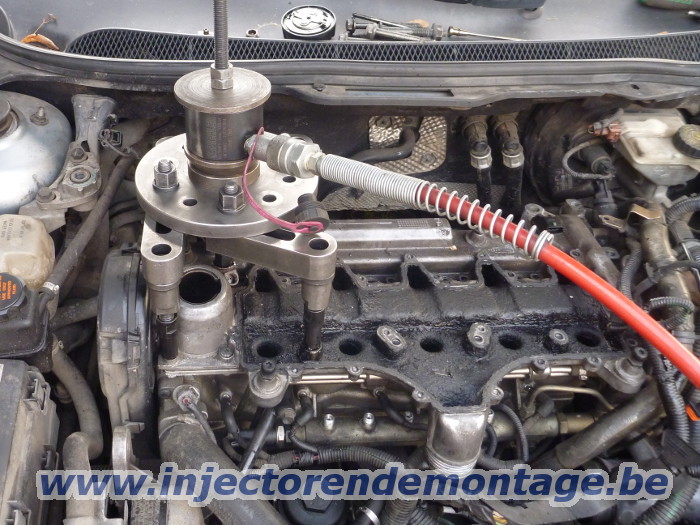 Injector removal from Volvo with 2,4 D5 engine